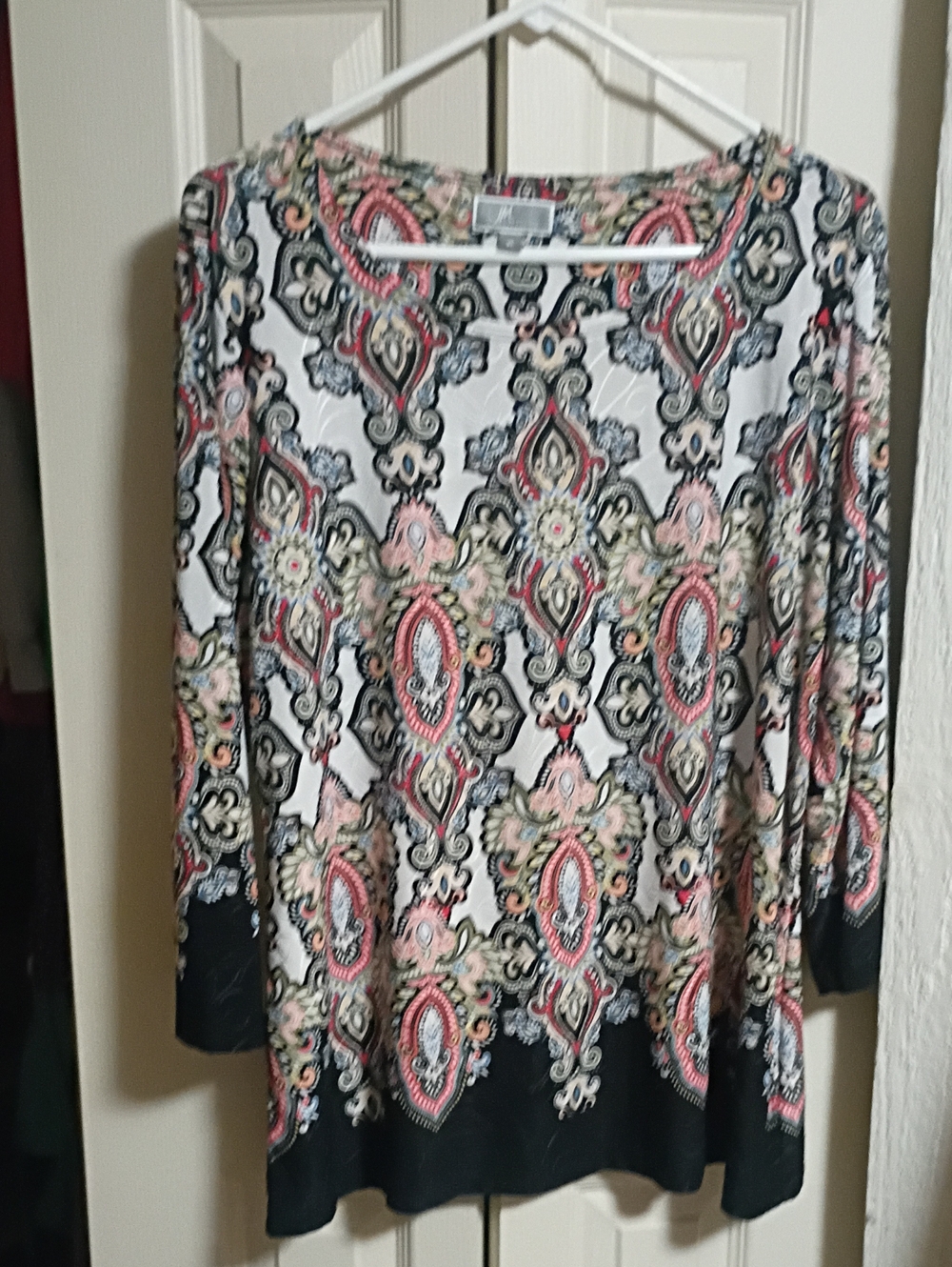 JM Collection Paisley-Print Long Sleeve Tunic in Pink, Black & Cream